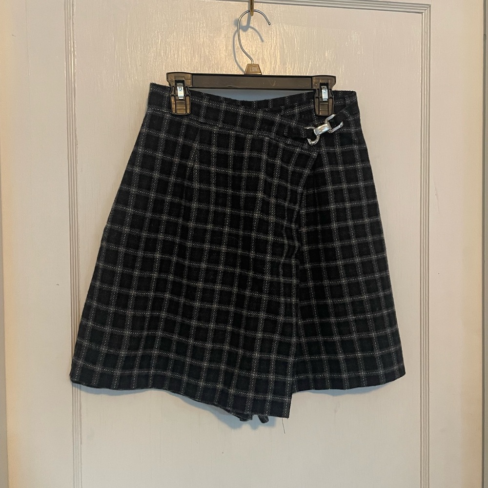 Plaid A-Line Skort with Buckle Accent - Black
